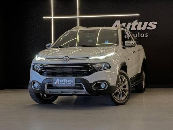 FIAT TORO 2.0 16V TURBO DIESEL RANCH 4WD AT9 FIAT TORO 2.0 16V TURBO DIESEL RANCH 4WD AT9